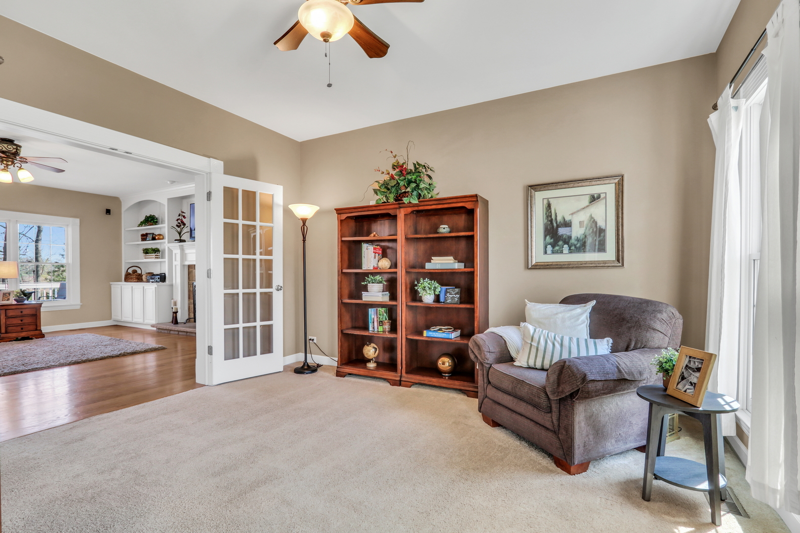 2890 TRAIL CREST Lane, Lindenhurst, IL 60046