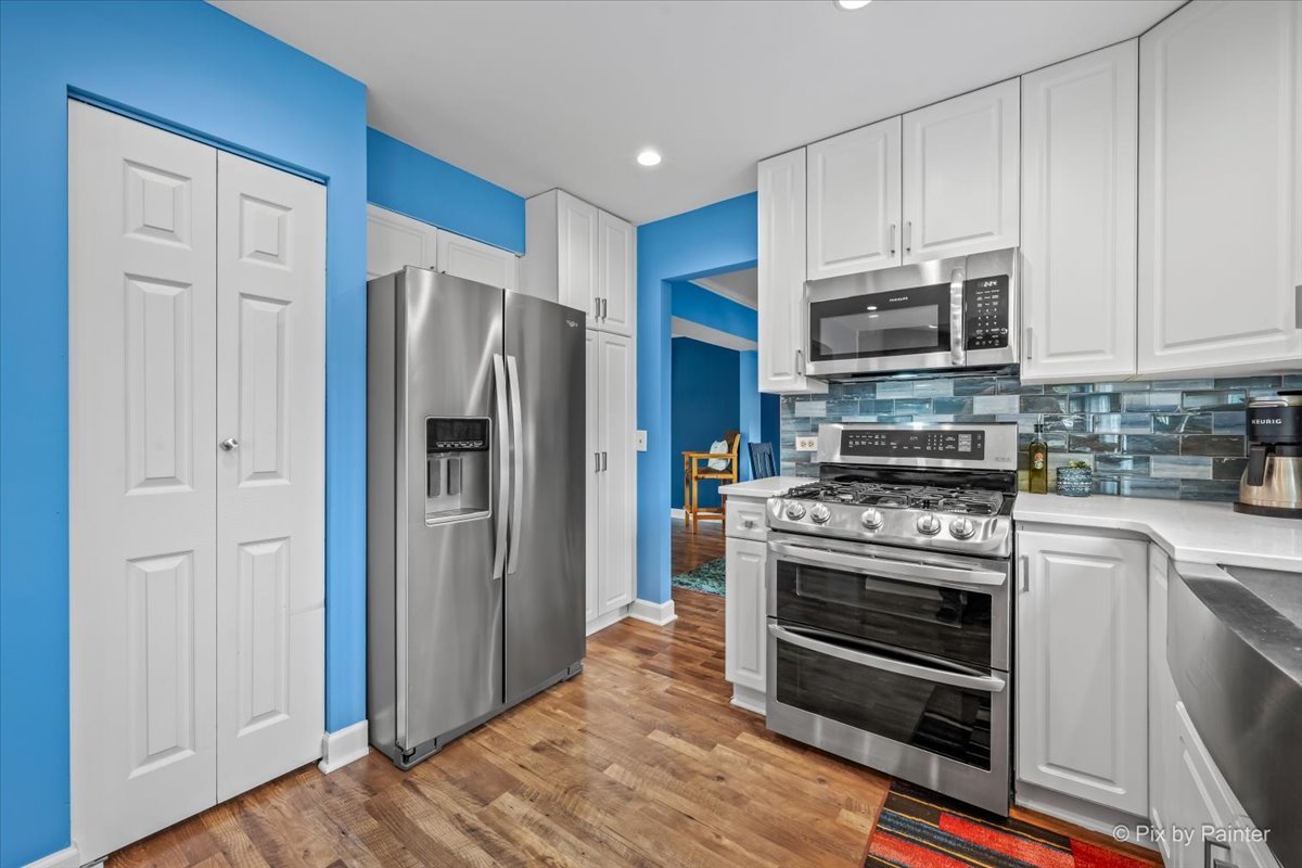 27W050 Sycamore Lane, Winfield, IL 60190