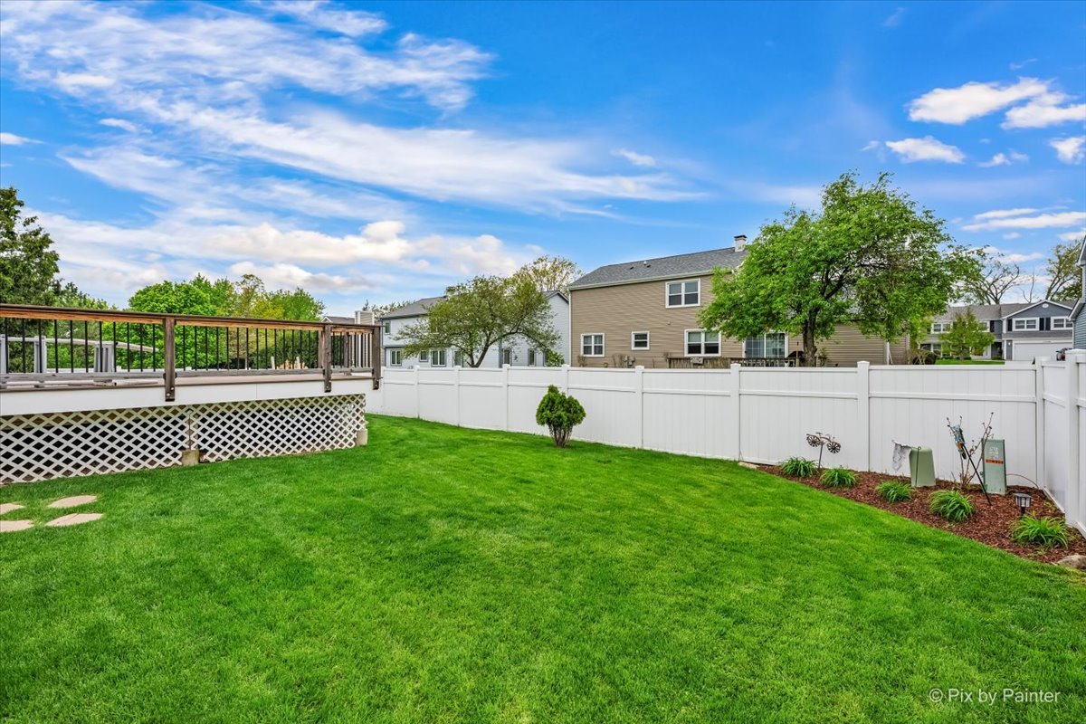 27W050 Sycamore Lane, Winfield, IL 60190