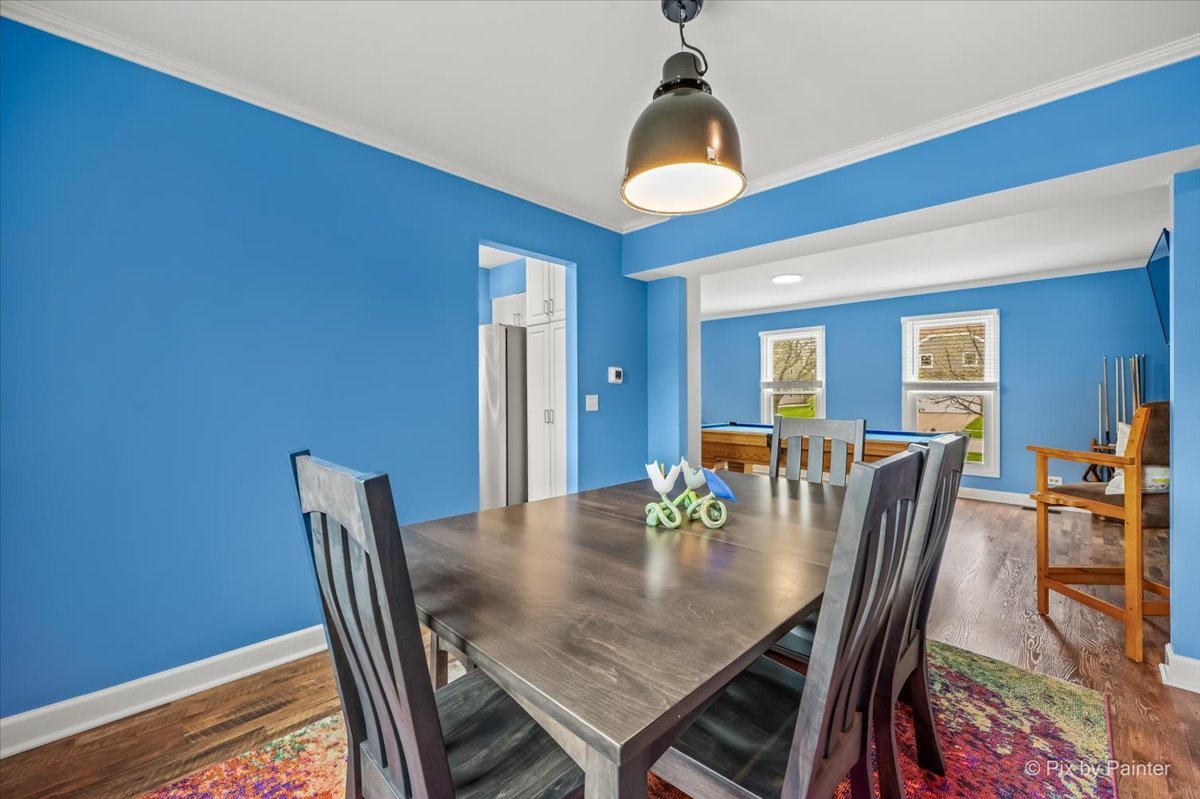 27W050 Sycamore Lane, Winfield, IL 60190