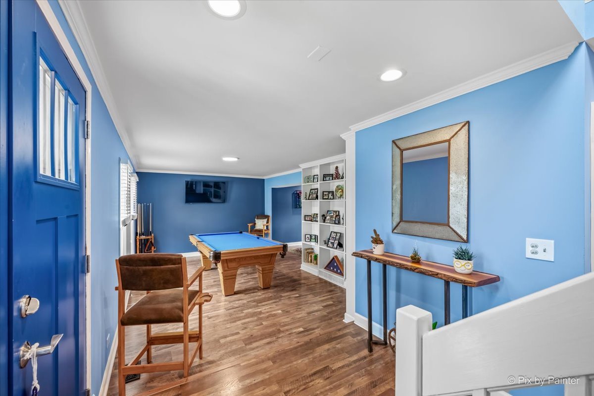 27W050 Sycamore Lane, Winfield, IL 60190