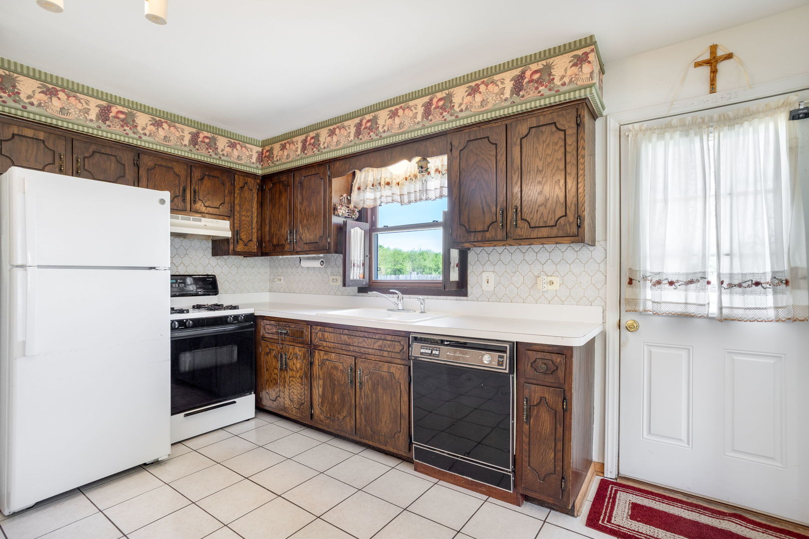 5712 W 102nd Street, Oak Lawn, IL 60453