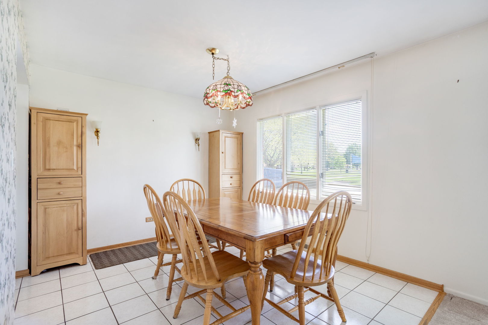 5712 W 102nd Street, Oak Lawn, IL 60453