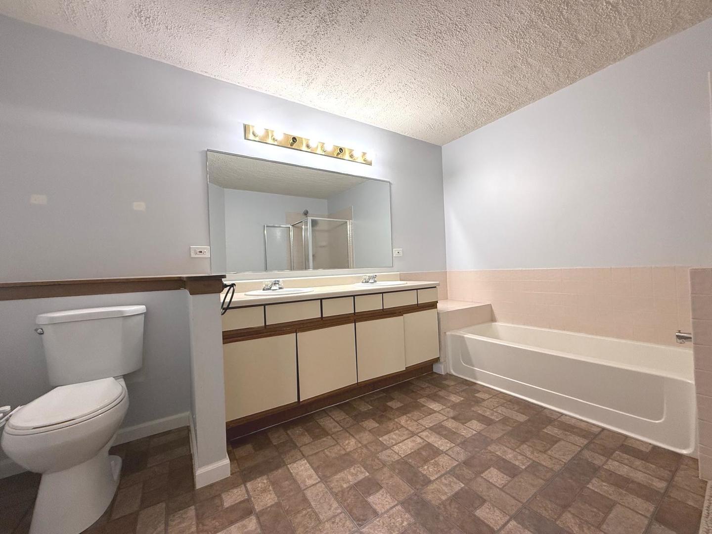 274 Sheffield Drive #274, Schaumburg, IL 60194