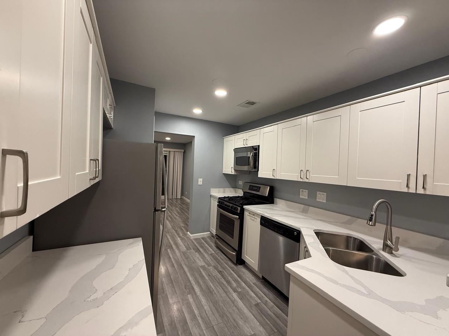 274 Sheffield Drive #274, Schaumburg, IL 60194