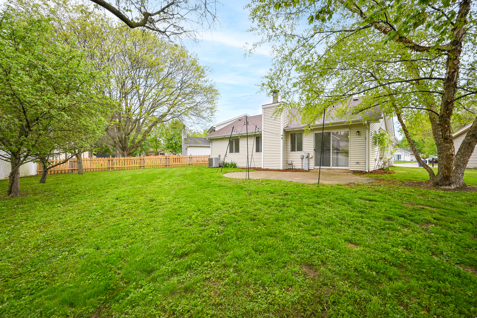 729 Hageman Place, Naperville, IL 60563