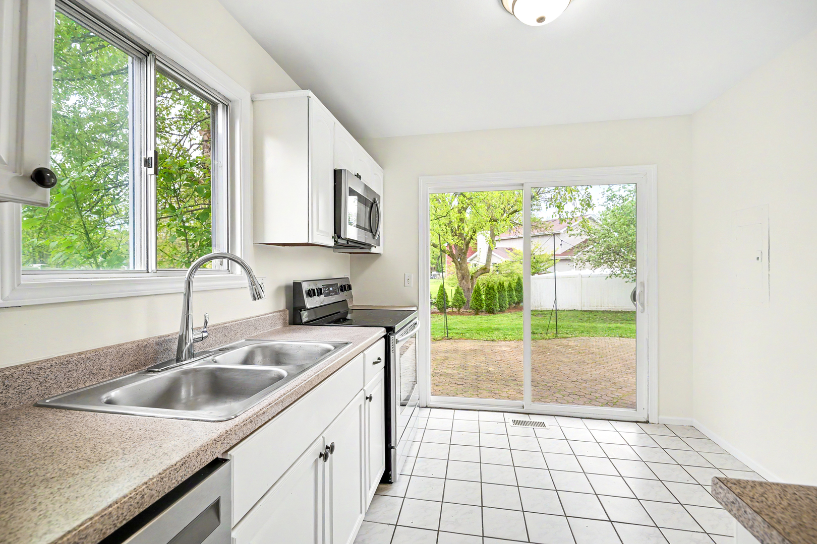 729 Hageman Place, Naperville, IL 60563