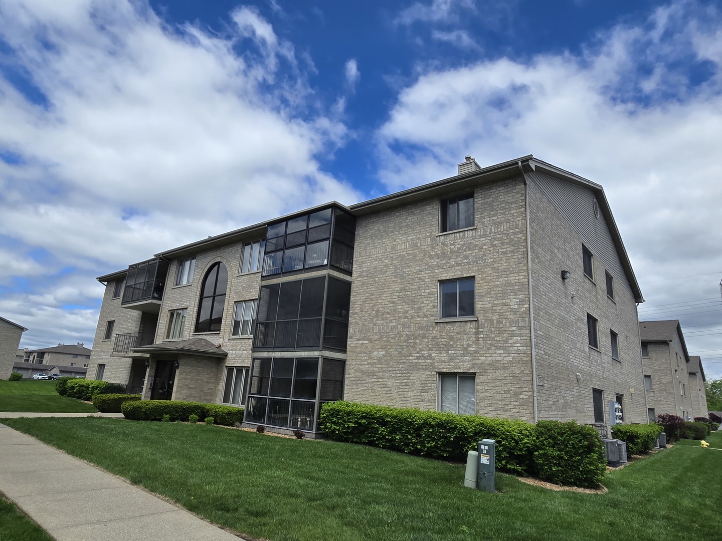 13950 Lavergne Avenue #907, Crestwood, IL 60418
