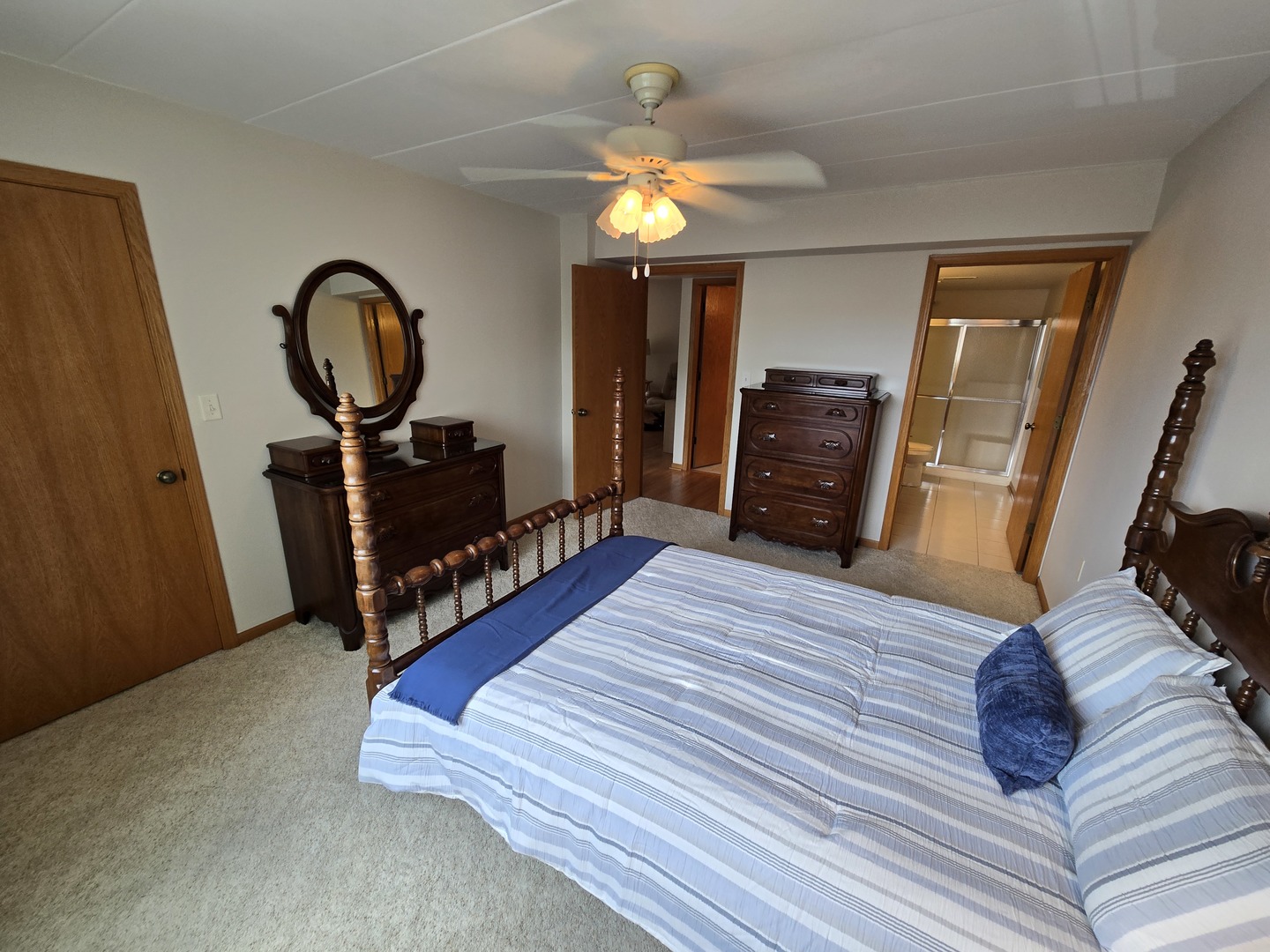 13950 Lavergne Avenue #907, Crestwood, IL 60418