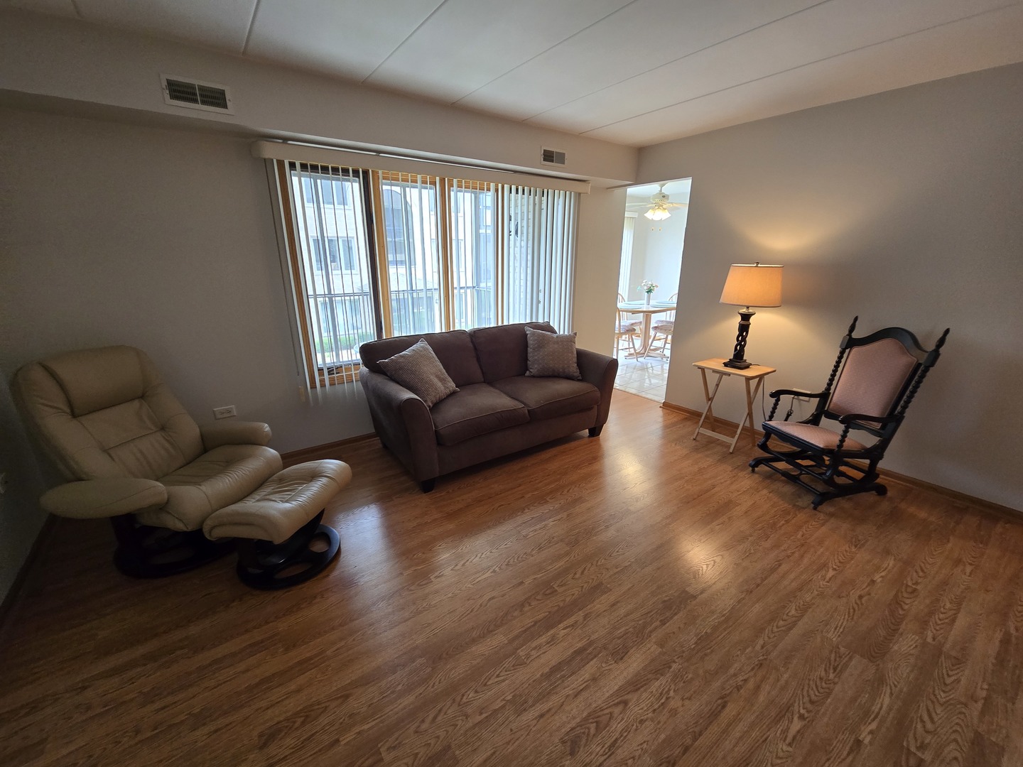 13950 Lavergne Avenue #907, Crestwood, IL 60418