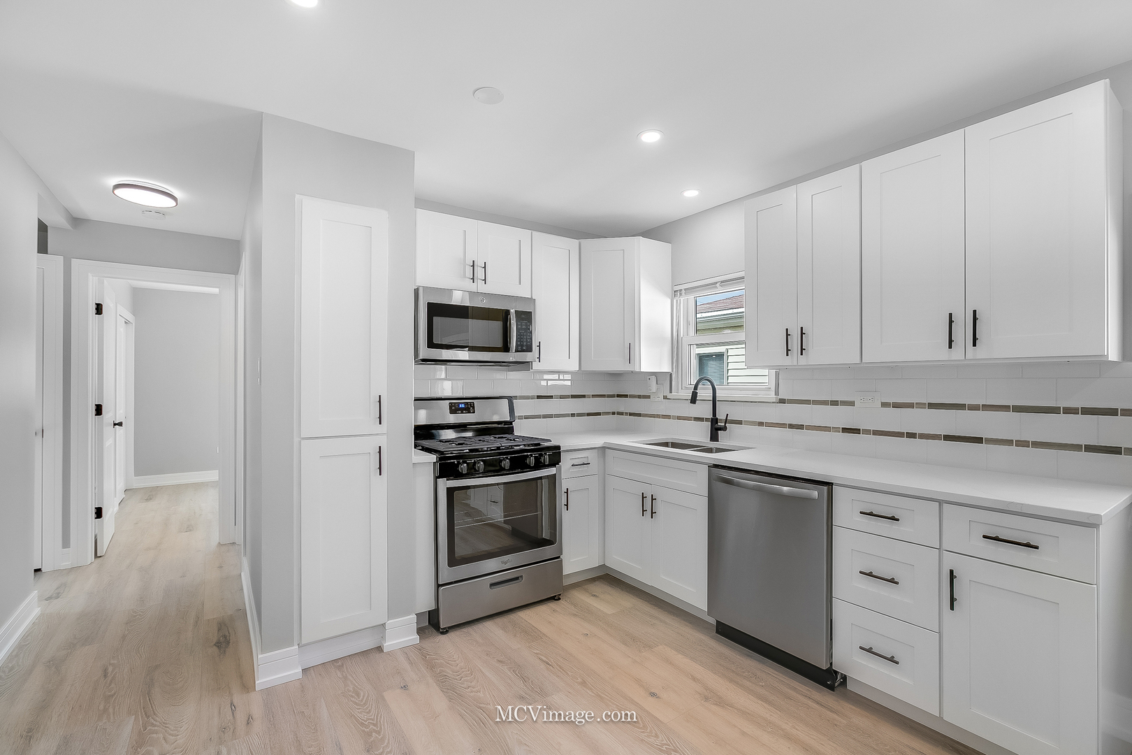 9428 S Perry Avenue, Chicago, IL 60620