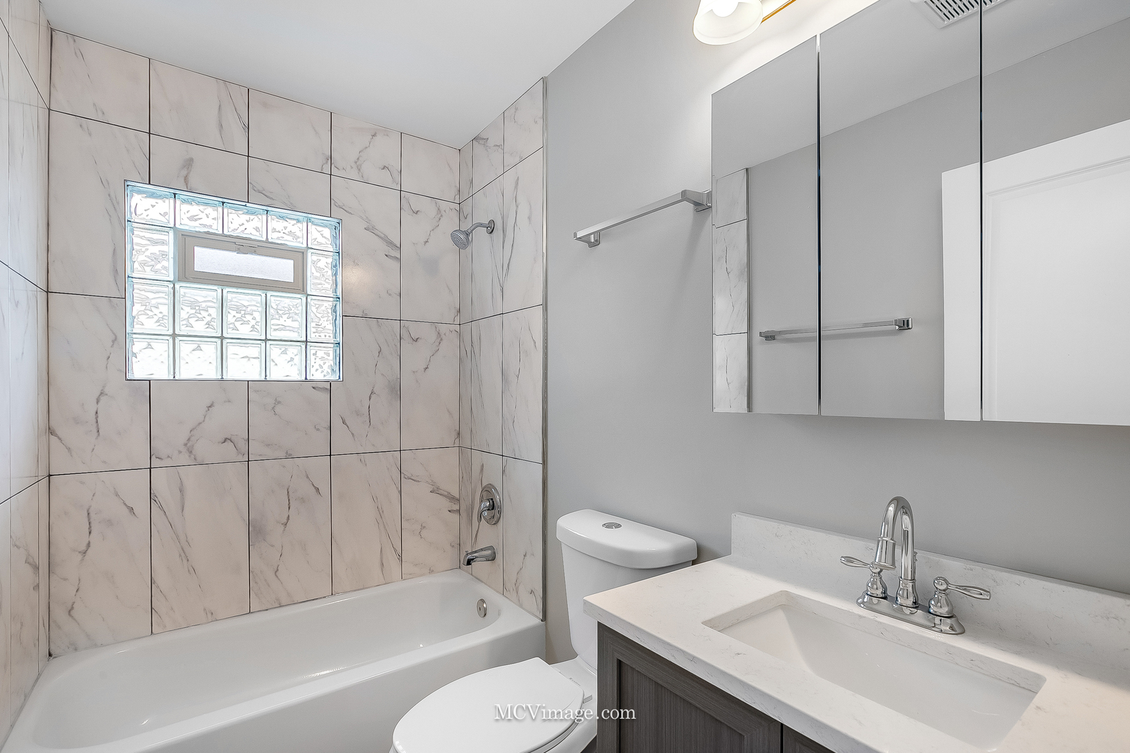 9428 S Perry Avenue, Chicago, IL 60620