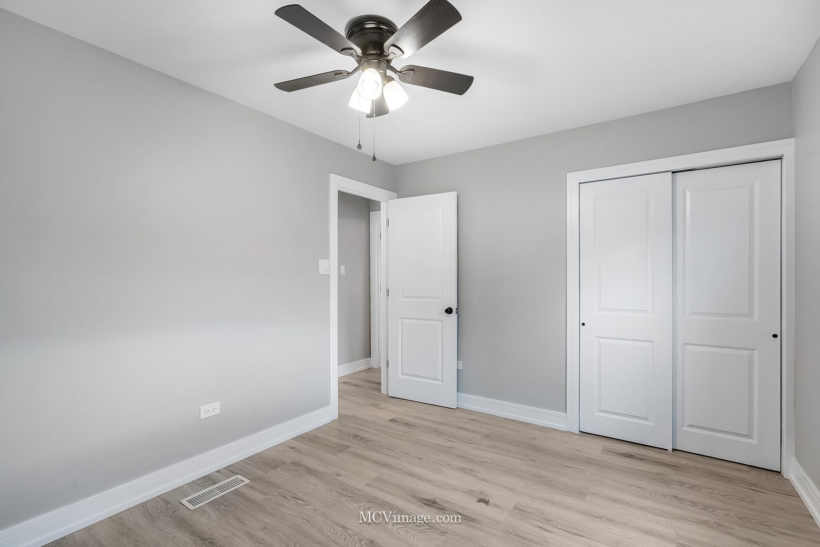 9428 S Perry Avenue, Chicago, IL 60620