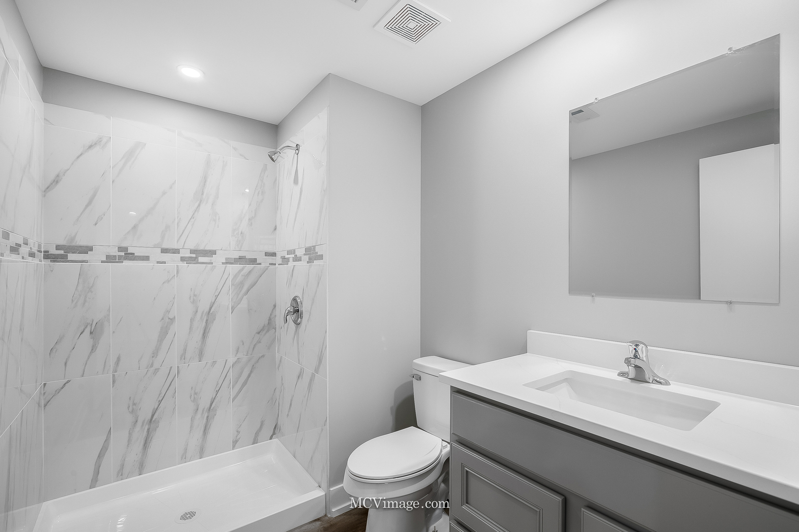 9428 S Perry Avenue, Chicago, IL 60620