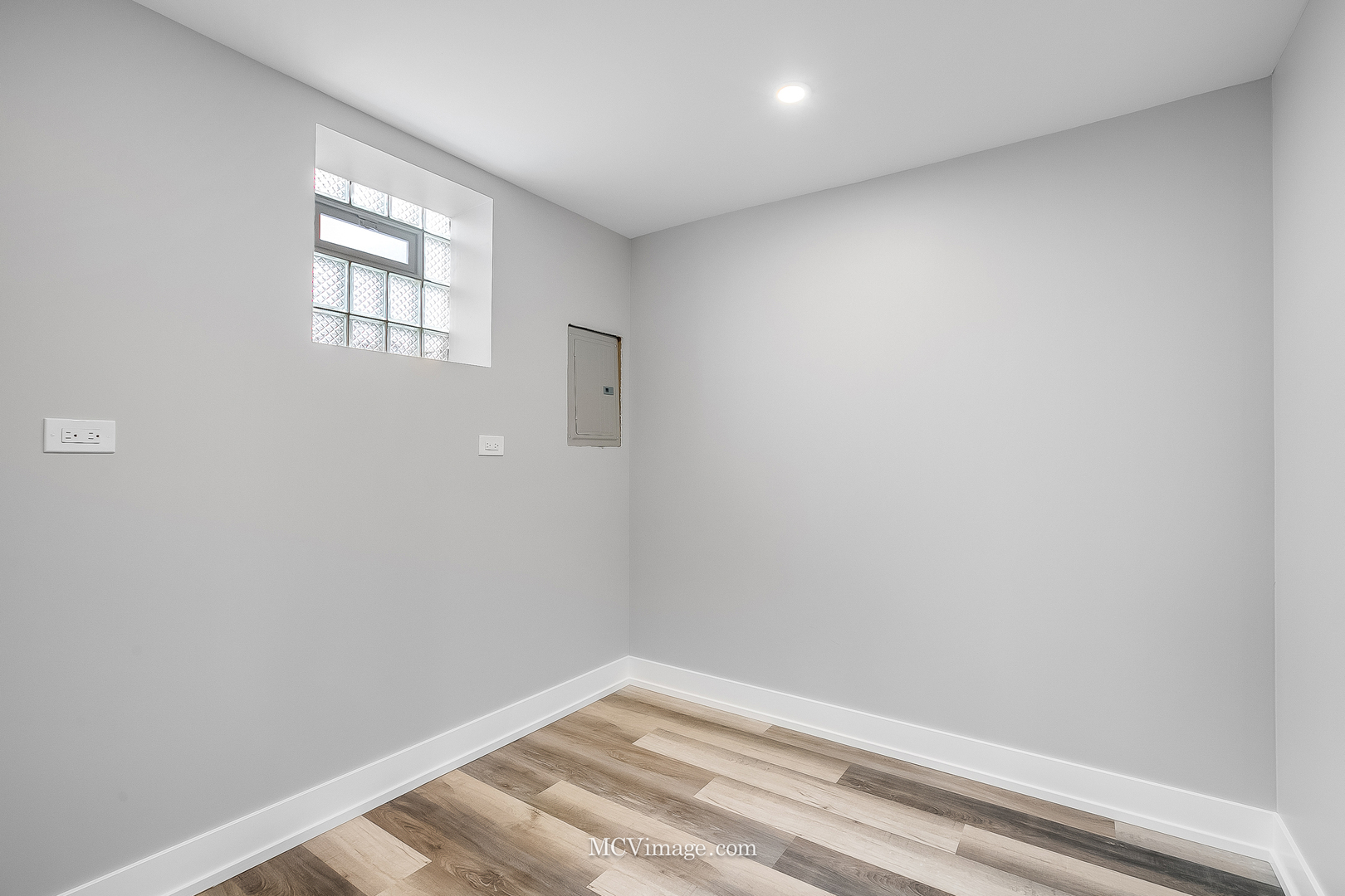 9428 S Perry Avenue, Chicago, IL 60620