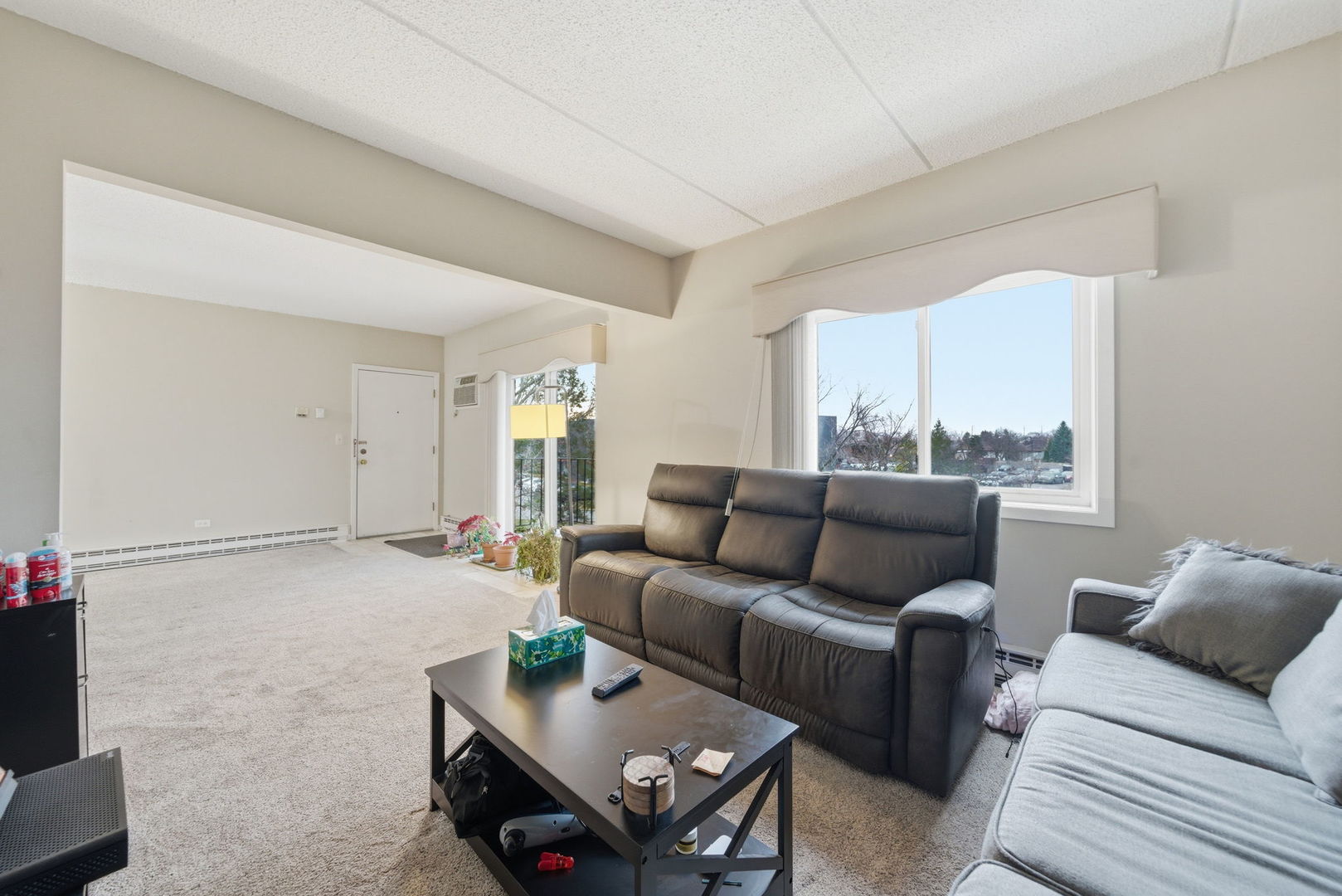 940 N Rohlwing Road #201A, Addison, IL 60101