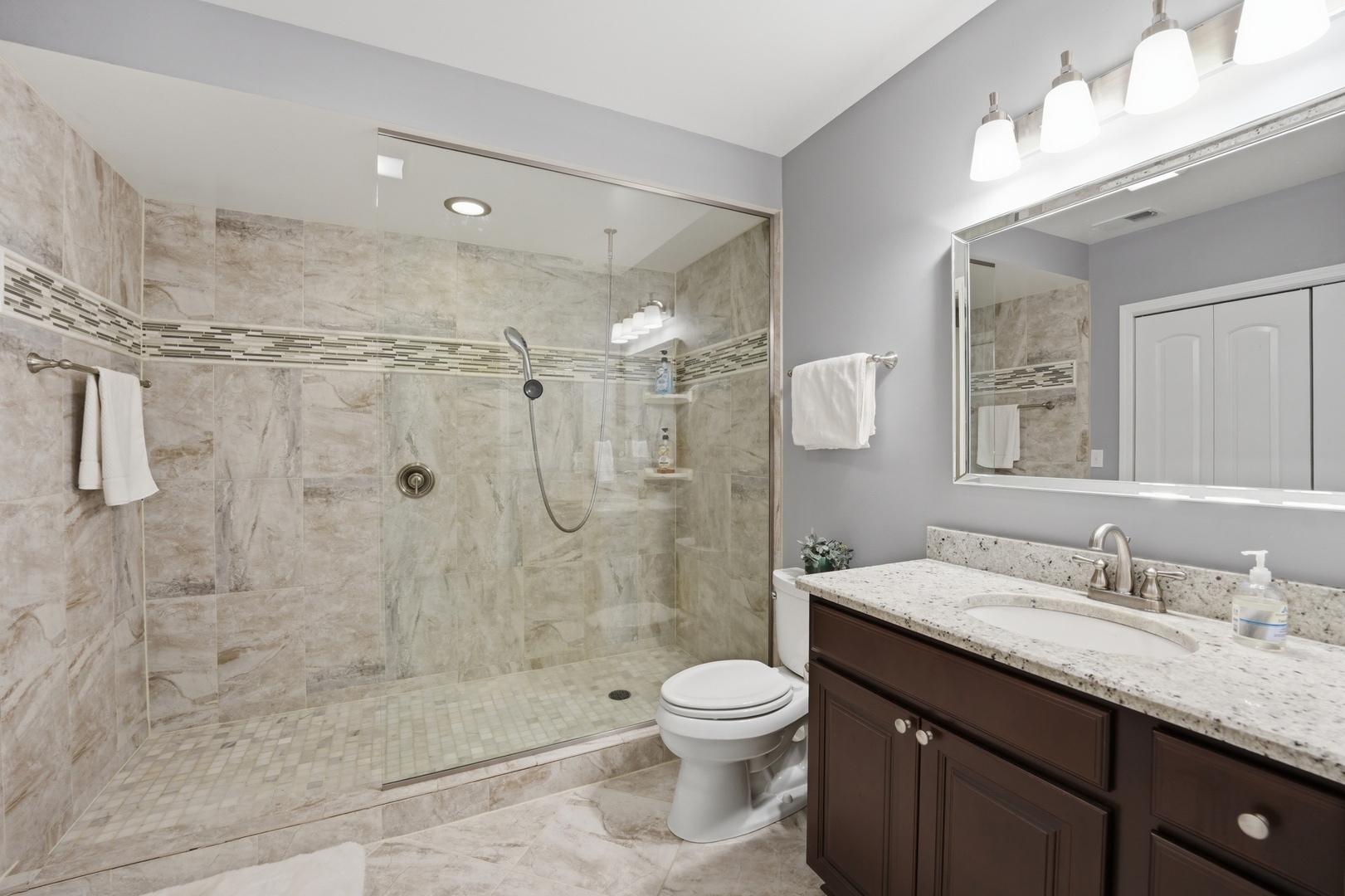 2414 Mehring Avenue, Johnsburg, IL 60051