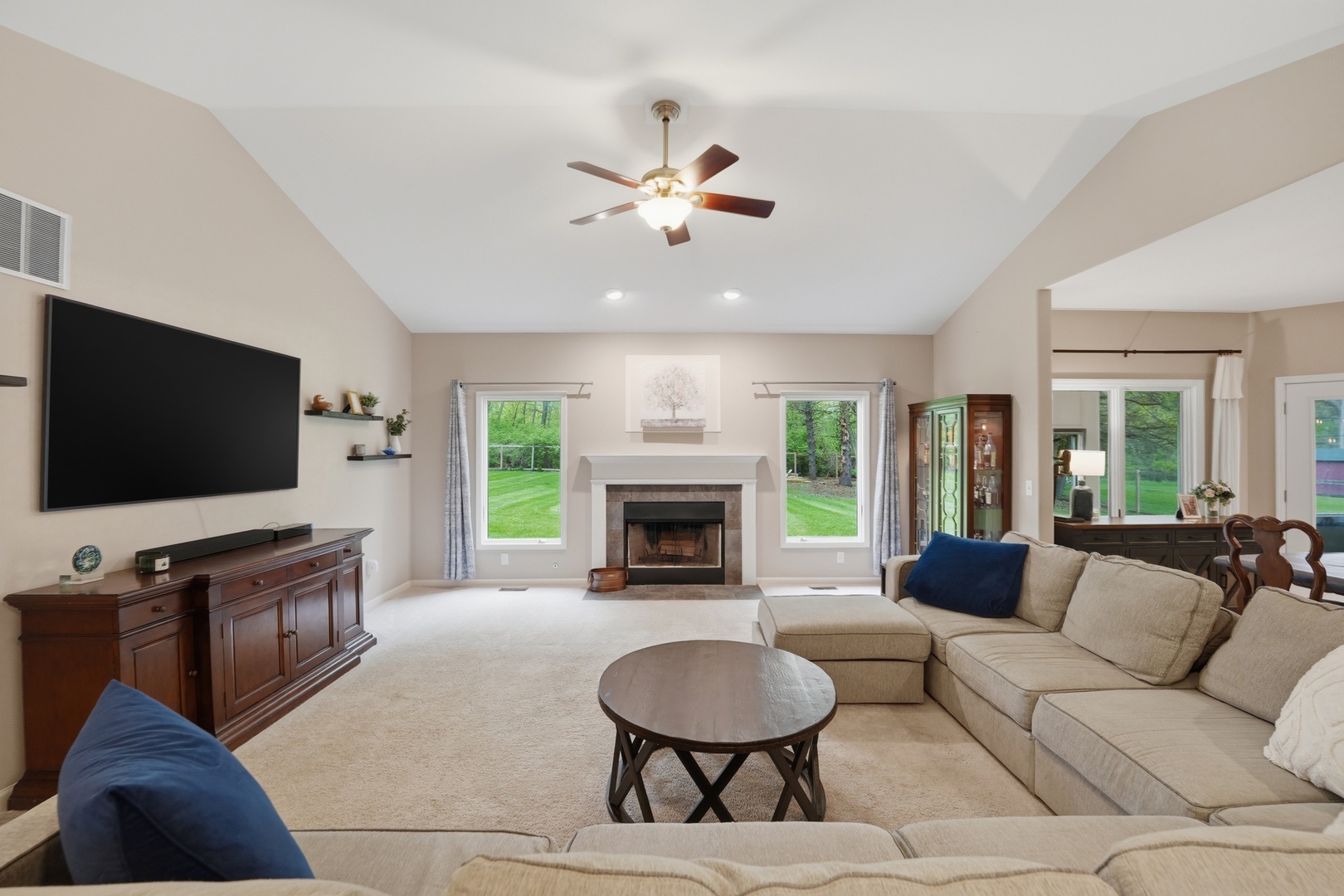 2414 Mehring Avenue, Johnsburg, IL 60051