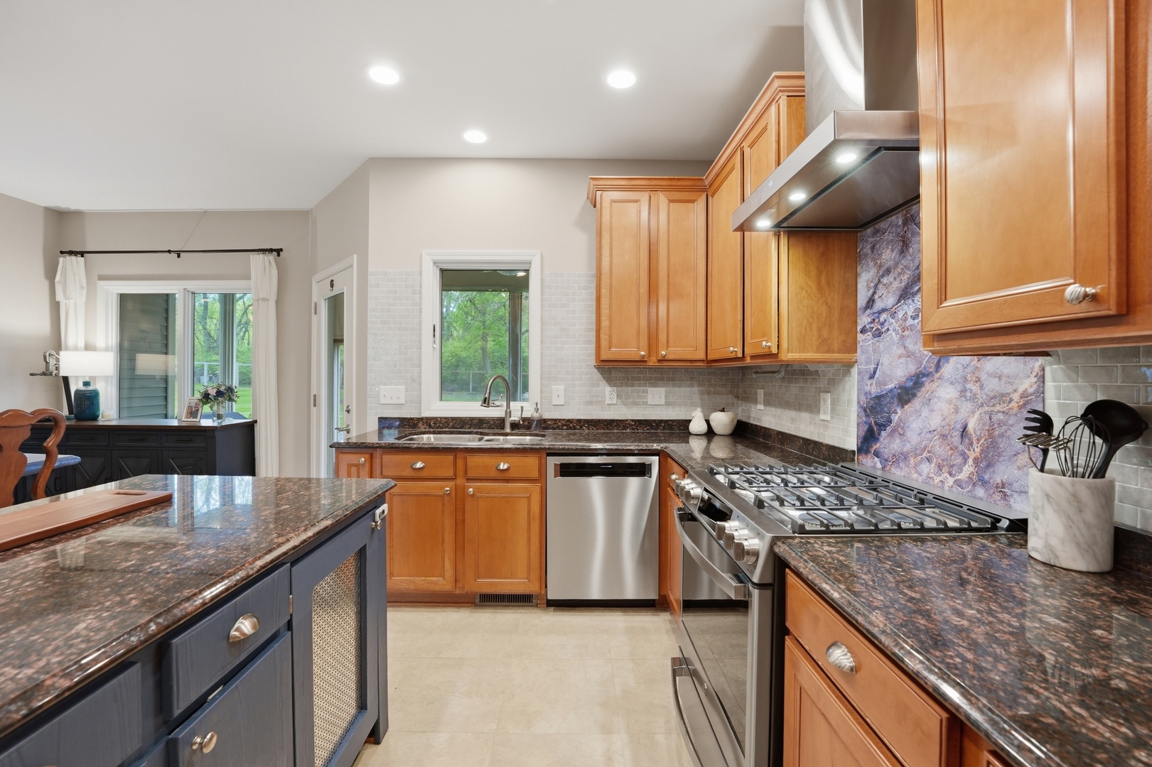 2414 Mehring Avenue, Johnsburg, IL 60051
