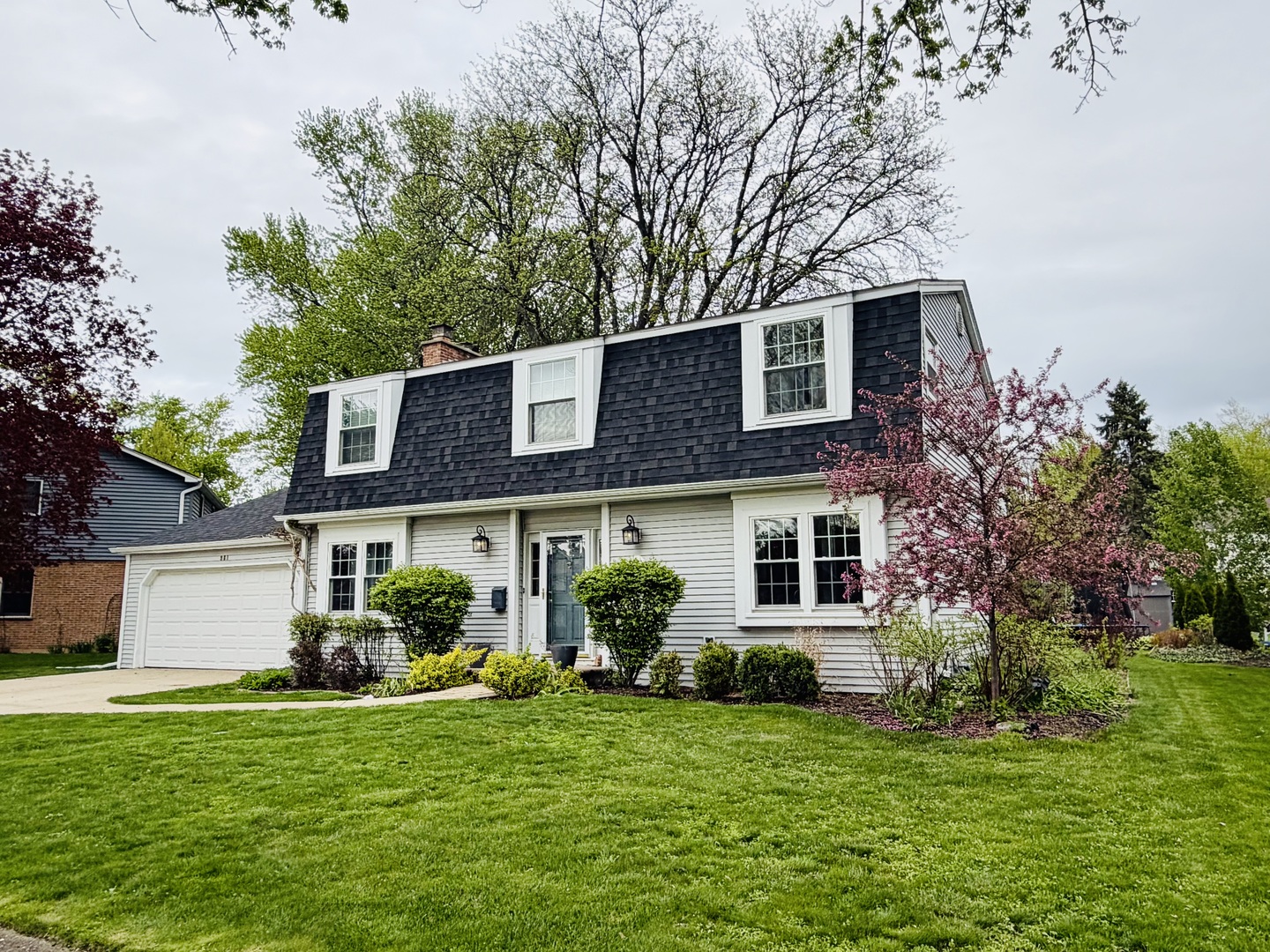 961 N TOPANGA Avenue, Palatine, IL 60074
