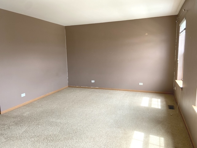 2550 Providence Avenue, Aurora, IL 60503