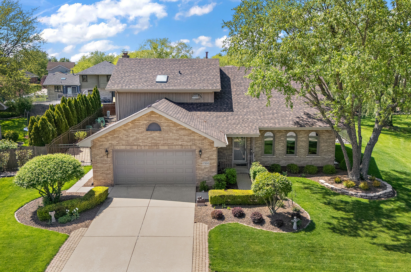 17300 Brook Hill Drive, Orland Park, IL 60467