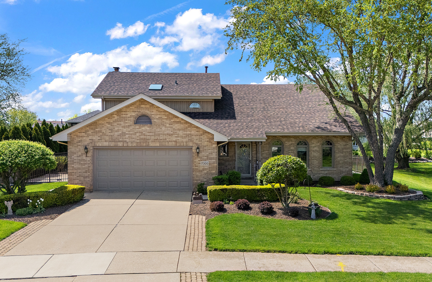 17300 Brook Hill Drive, Orland Park, IL 60467