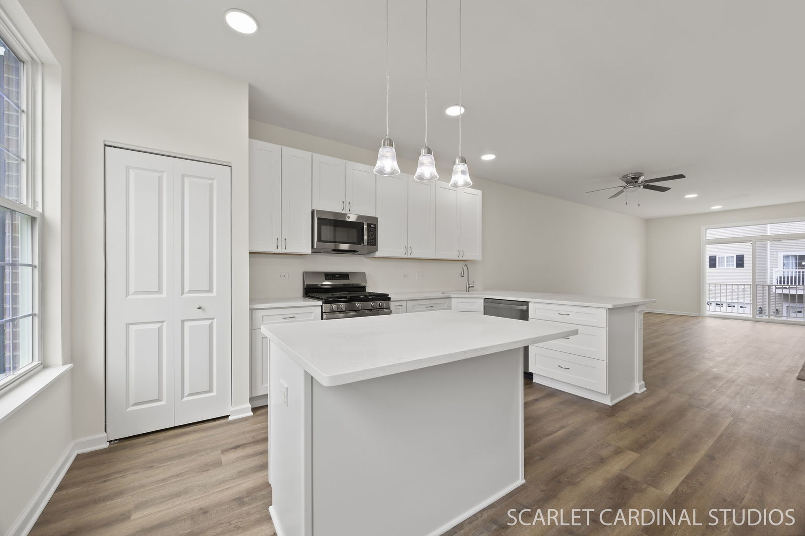 169 Lakeshore Drive, Oswego, IL 60543