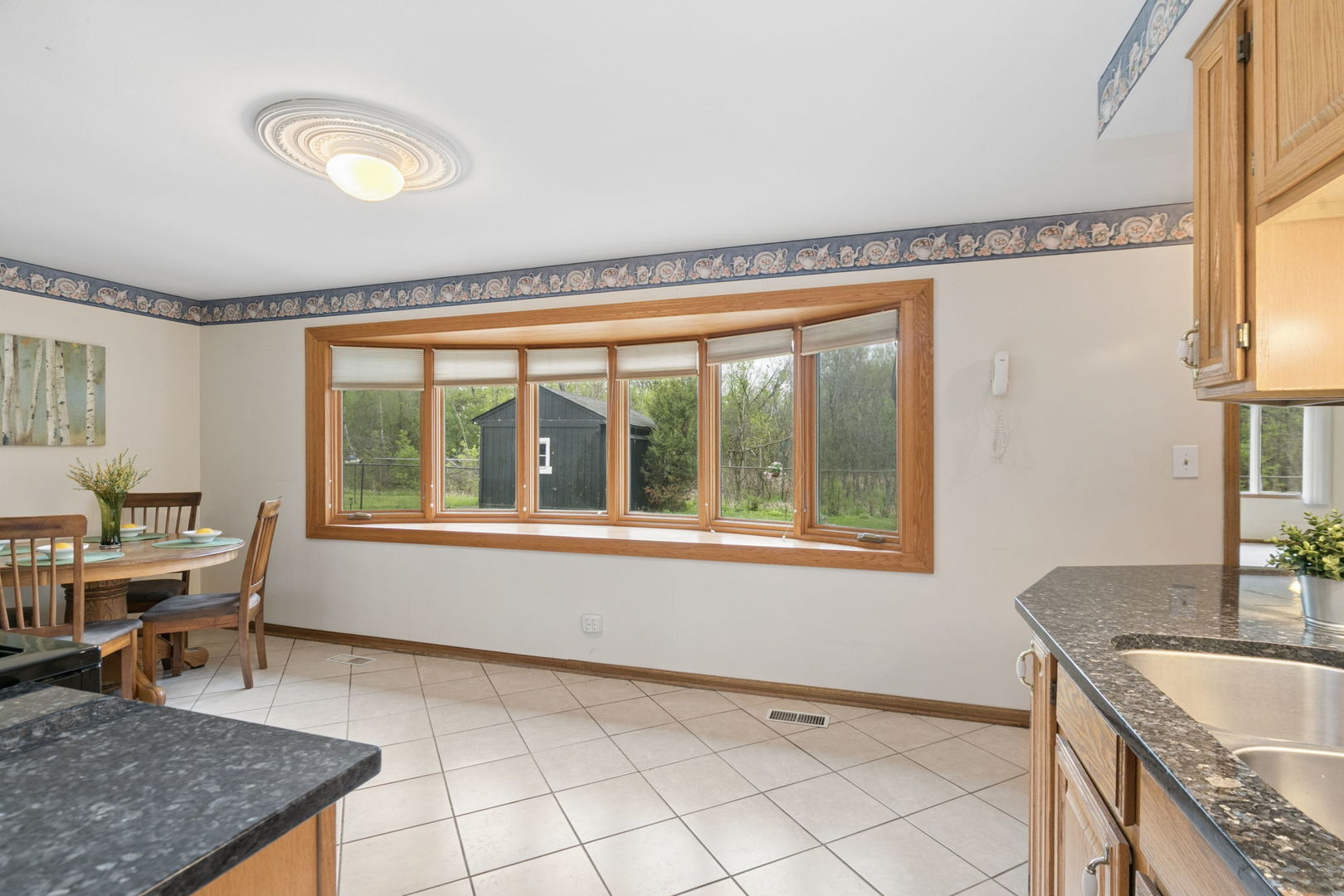 927 Gregory Lane, Schaumburg, IL 60193