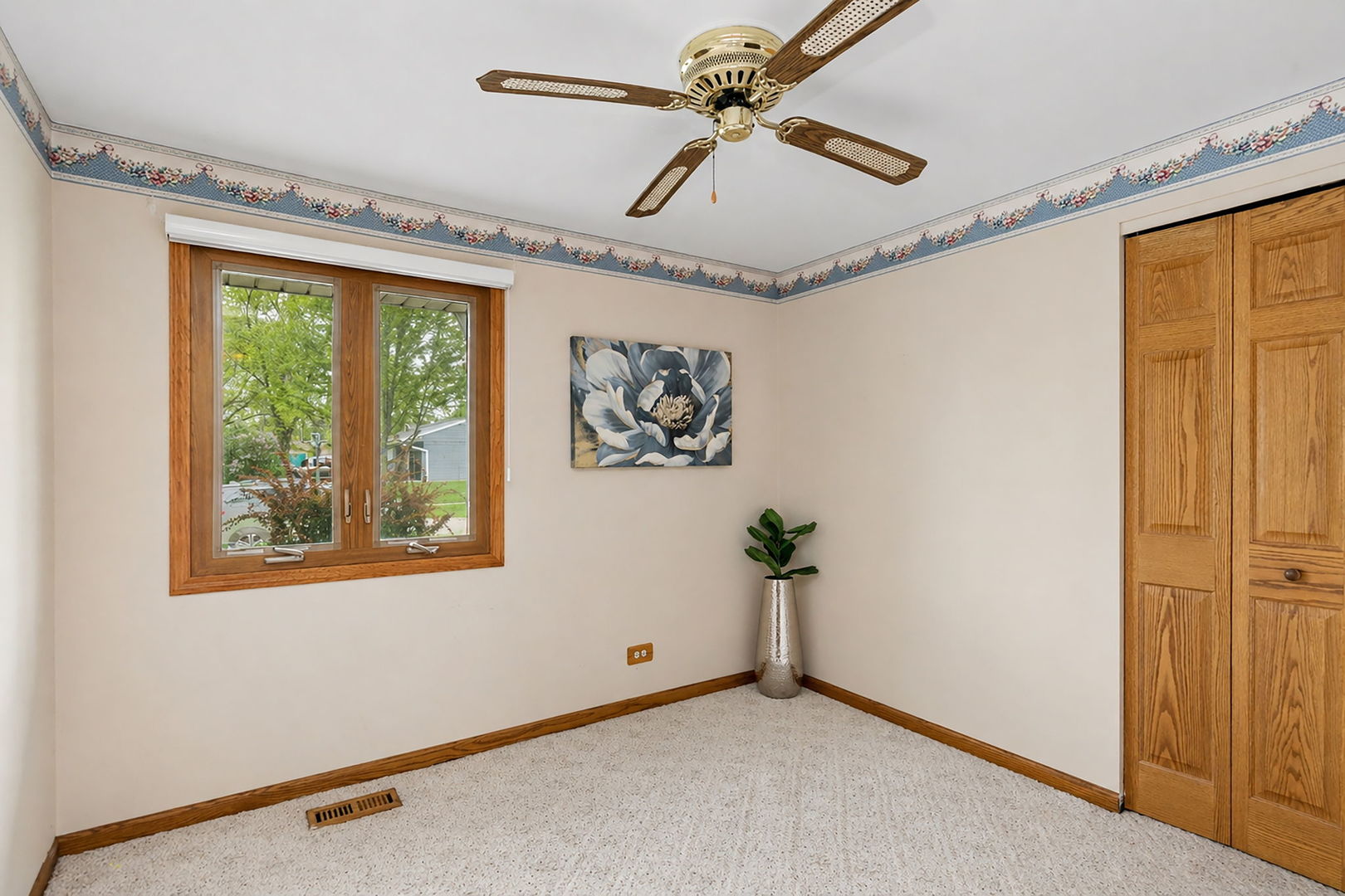 927 Gregory Lane, Schaumburg, IL 60193