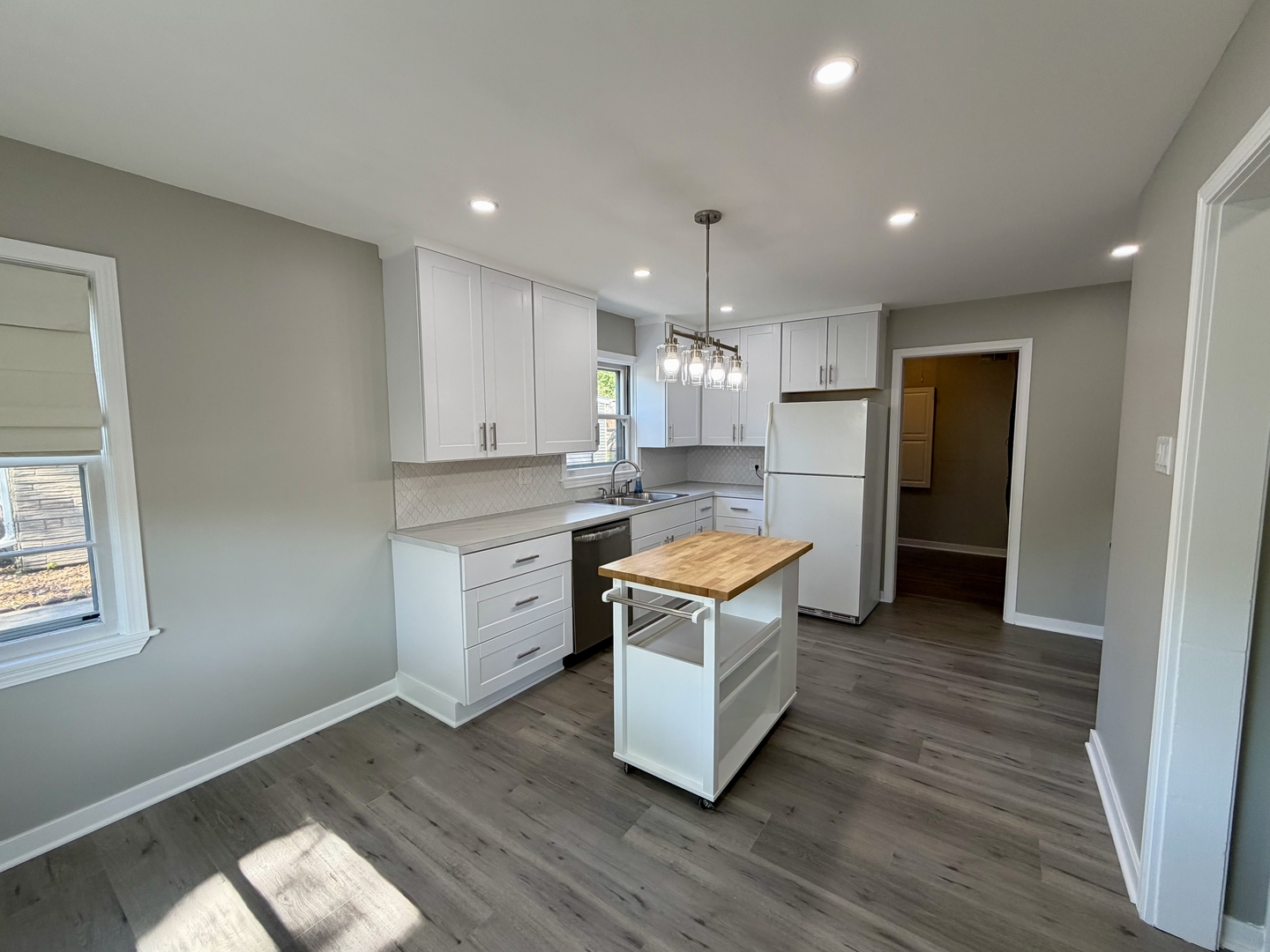 9125 S 51st Avenue, Oak Lawn, IL 60453