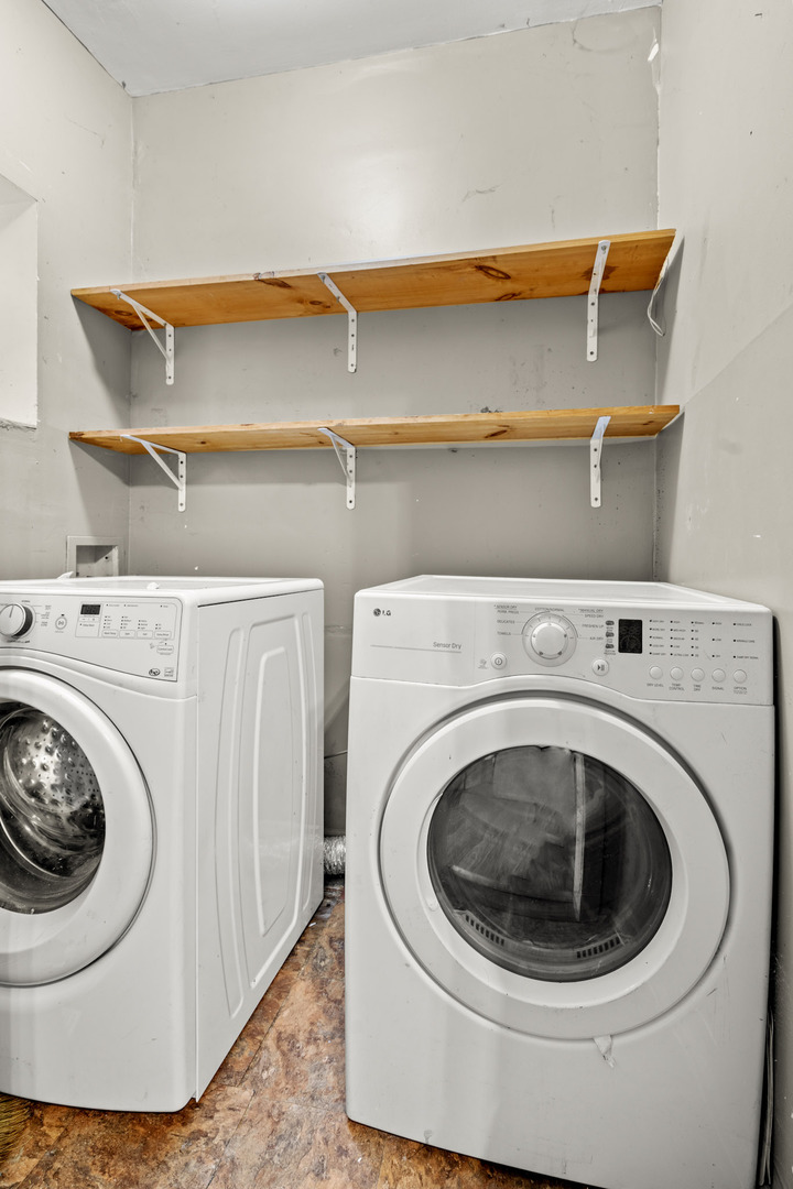 4303 W Cortez Street, Chicago, IL 60651