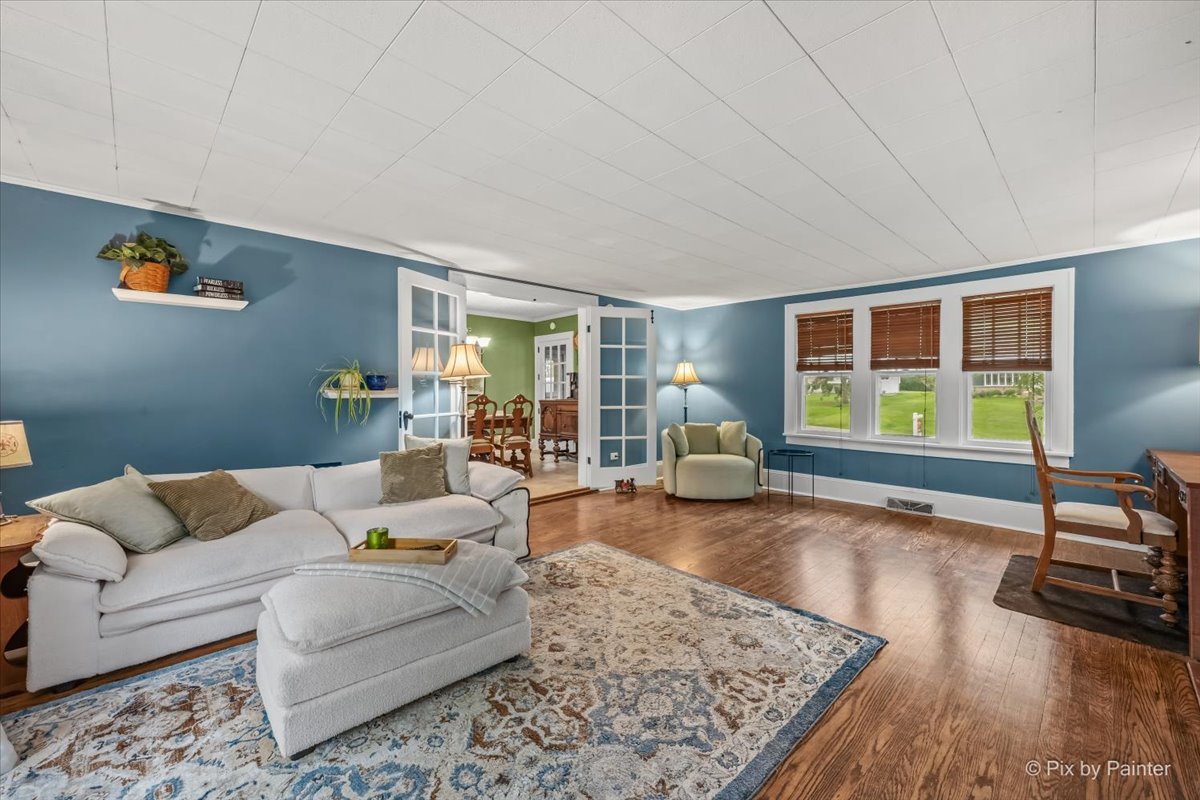 5907 Sherman Avenue, Downers Grove, IL 60516