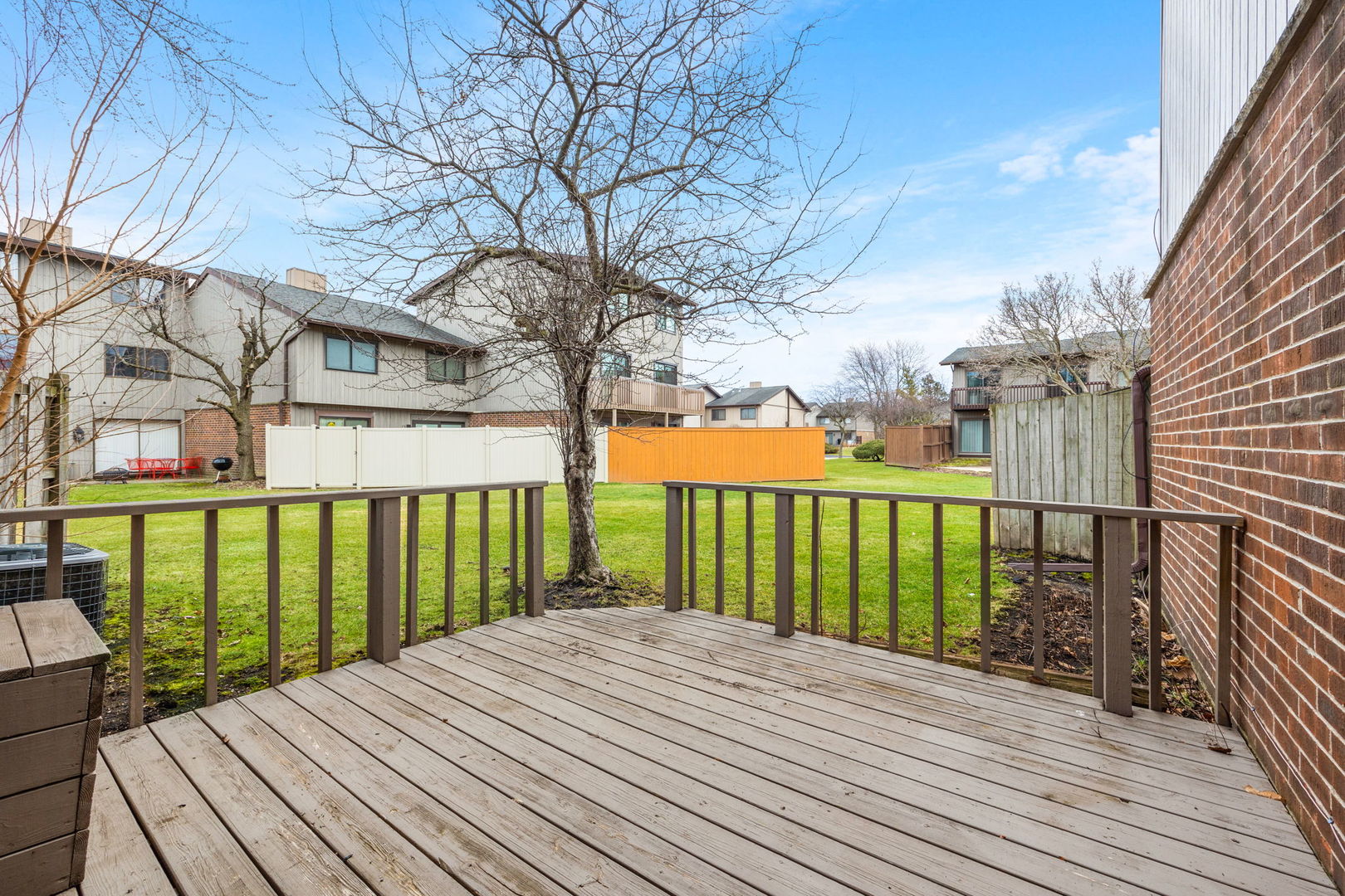 73 CENTURY Drive, Roselle, IL 60172