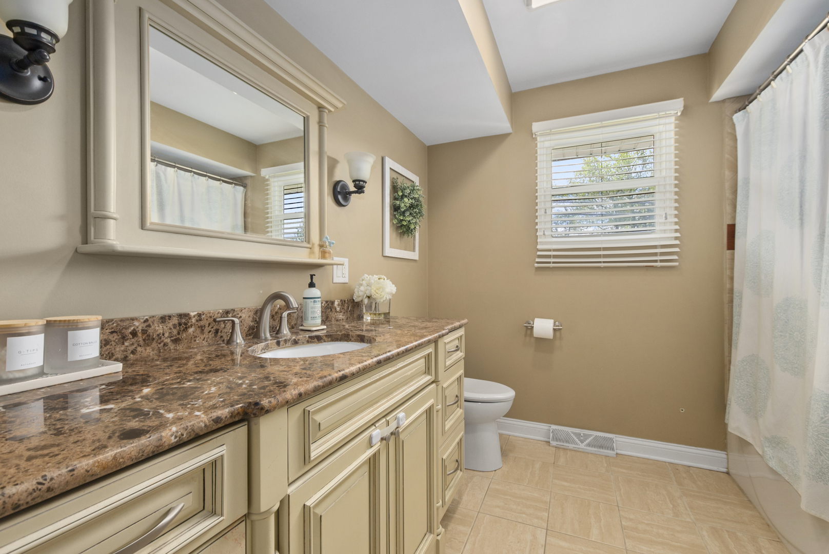 9025 Kathy Court, Orland Park, IL 60462