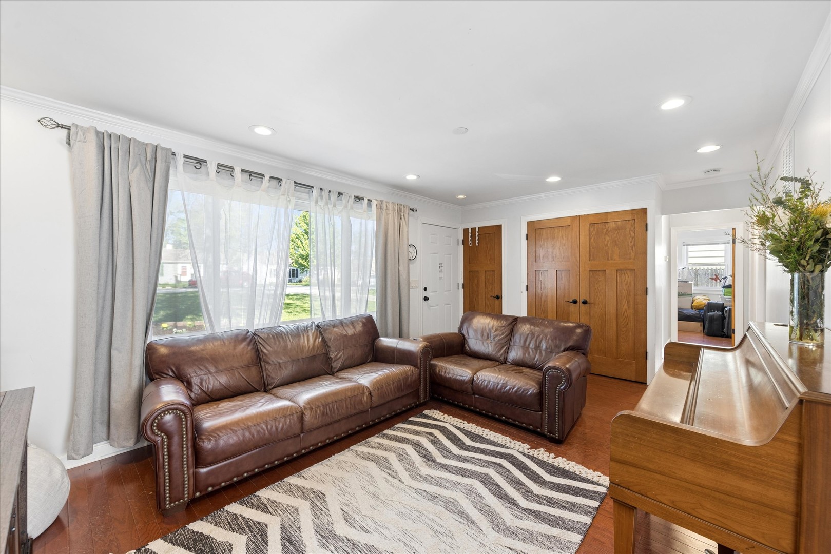 1205 S Chase Street, Wheaton, IL 60189