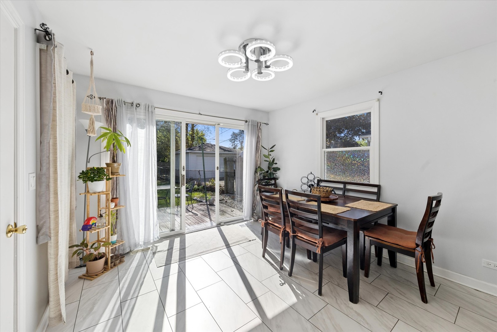 1205 S Chase Street, Wheaton, IL 60189