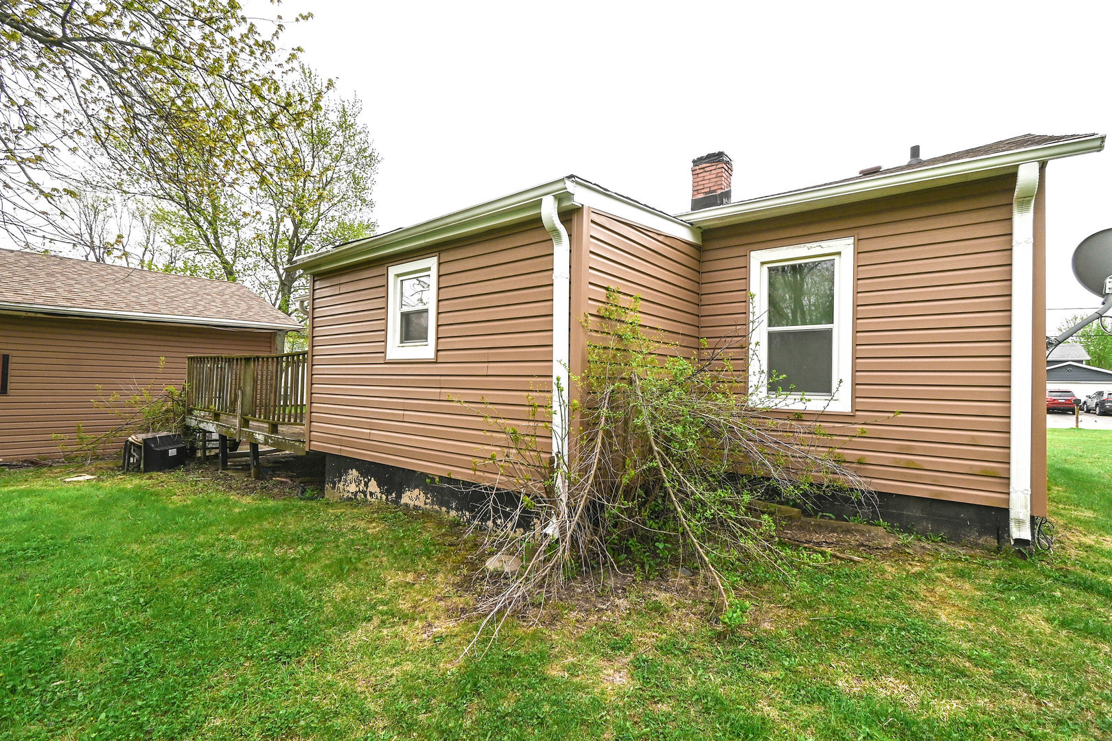 2710 30th Street, Zion, IL 60099