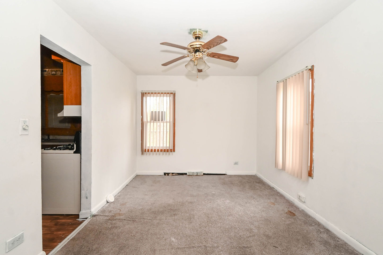 2710 30th Street, Zion, IL 60099