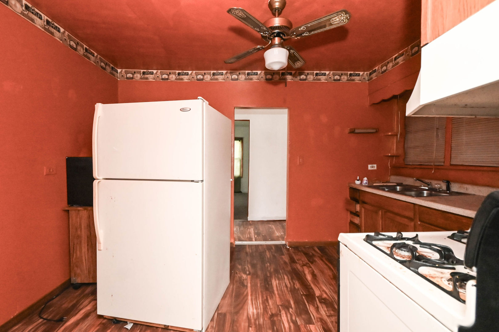 2710 30th Street, Zion, IL 60099