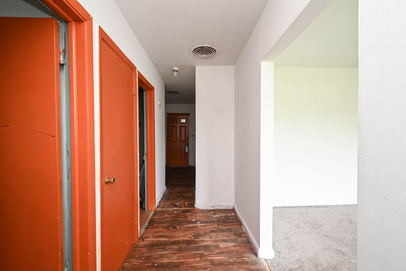 2710 30th Street, Zion, IL 60099