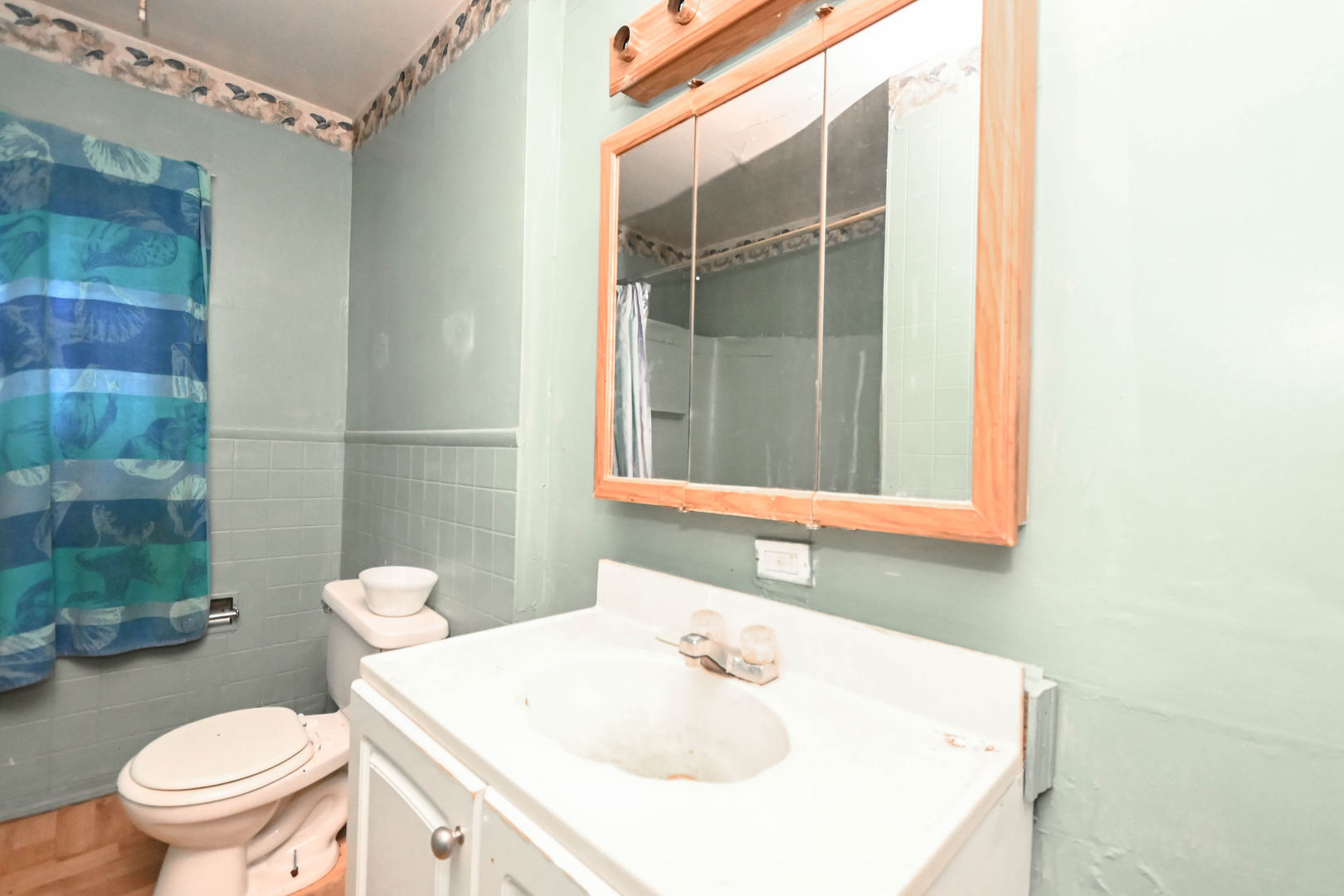 2710 30th Street, Zion, IL 60099