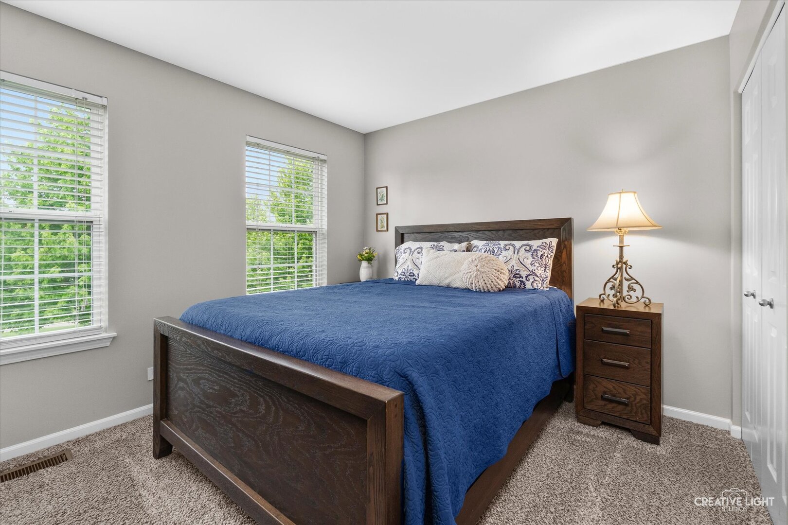 703 Fairfield Drive, Oswego, IL 60543