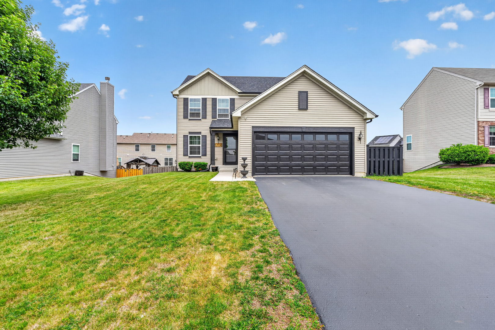 1902 Wildspring Parkway, Joliet, IL 60431