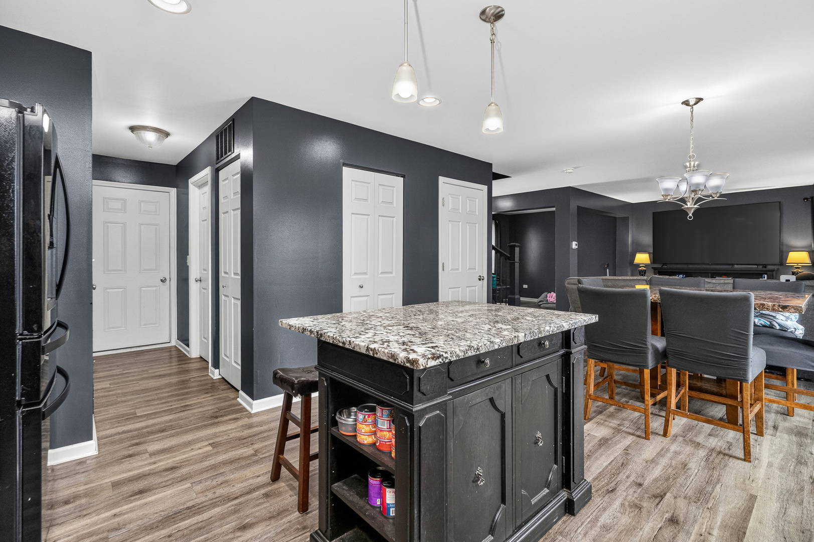 1902 Wildspring Parkway, Joliet, IL 60431