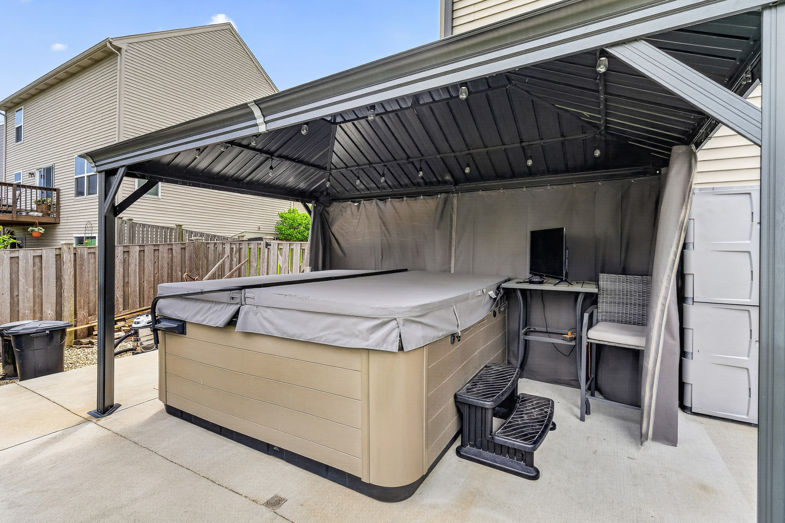 1902 Wildspring Parkway, Joliet, IL 60431