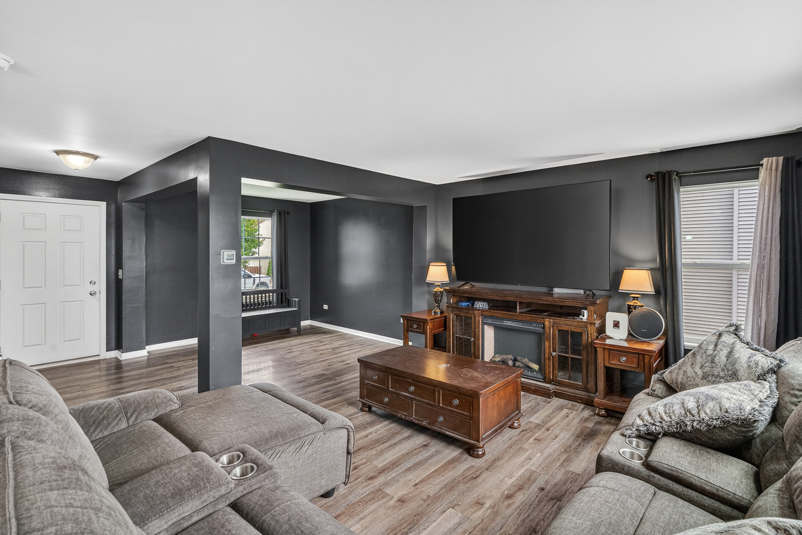 1902 Wildspring Parkway, Joliet, IL 60431