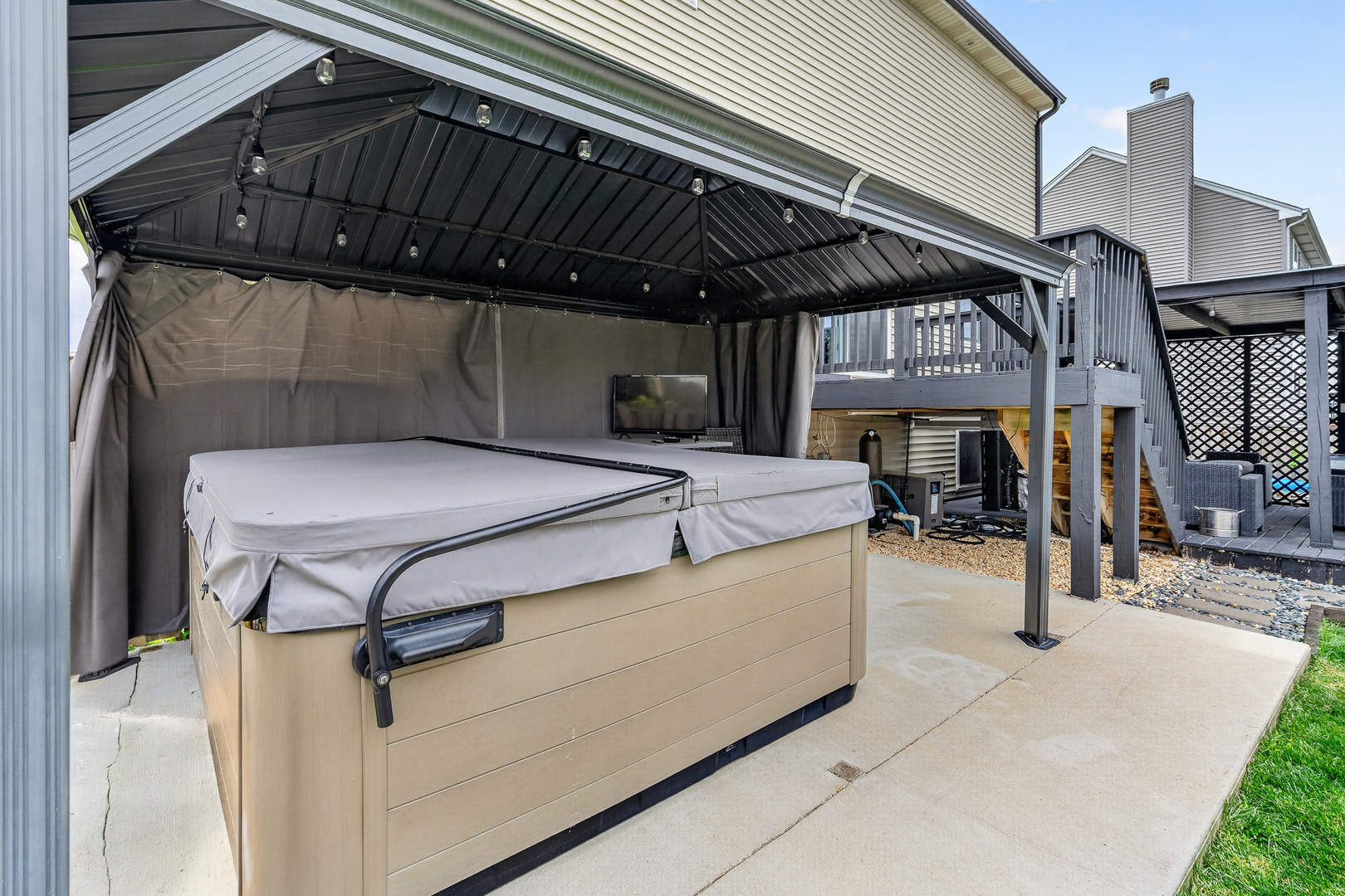1902 Wildspring Parkway, Joliet, IL 60431