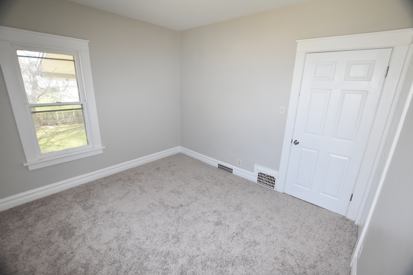 545 Hammond Avenue #3, Aurora, IL 60506