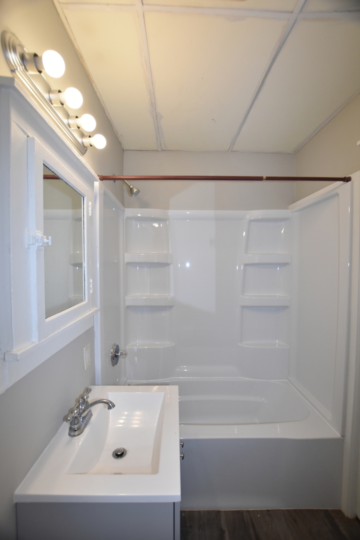 545 Hammond Avenue #3, Aurora, IL 60506